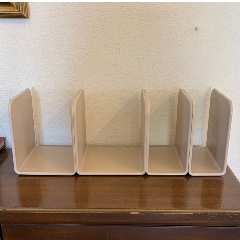 Caraway magnetic pot and pan holders set of 4